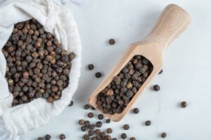 Piperul-și-uleiul-de-măsline-ajută-la-absorbția-nutrienților